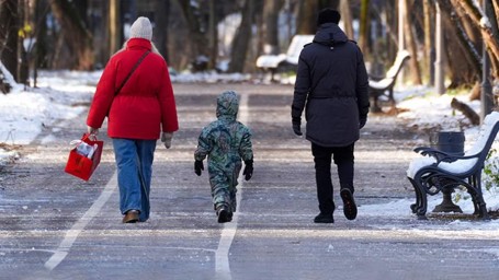 Путин напомнил о введении семейной налоговой выплаты с 2026 года