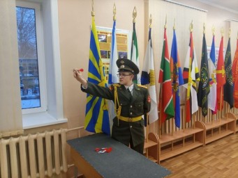 Юнармейцы показали снайперские навыки в дартсе!