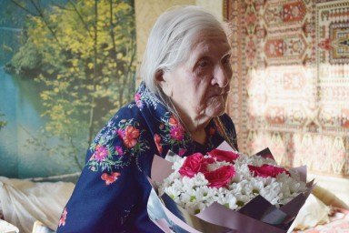 Сегодня Мария Петровна Портных отмечает свой 98-й День рождения