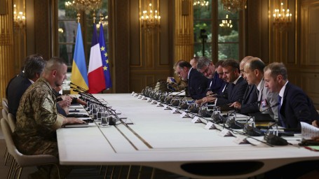 Конфликт интересен: «коалиция желающих» обостряет противостояние с Россией