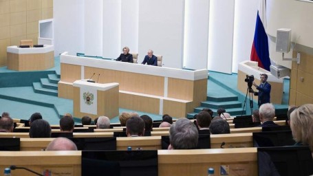 Закон и основания: Путин доволен работой кабмина и парламента по итогам года