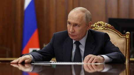 Началось объявленное Путиным в честь празднования 81-летия Победы перемирие