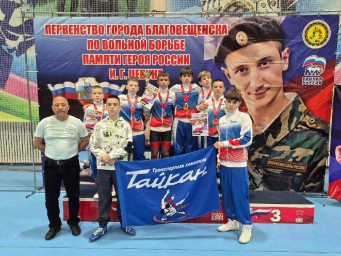 Юные борцы сошлись в Благовещенске: Первенство памяти И.Г. Цевуна