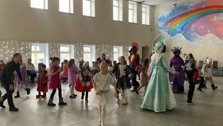 ​Новогодняя ёлка для детей ГБУ АО &laquo;Тындинский КЦСОН&raquo;