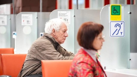 Средние выплаты работающим пенсионерам в РФ выросли на 150 рублей