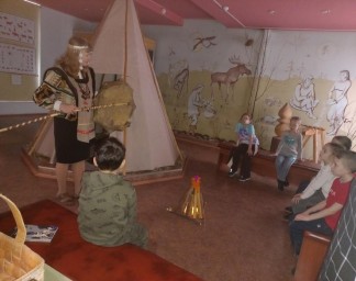 Обучающиеся Центра детского творчества узнали об эвенках