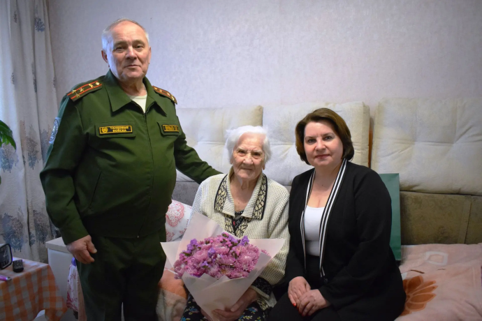 Сегодня Анастасия Климентьевна Полуэктова отмечает свой 104-й День рождения Сегодня Анастасия Климентьевна Полуэктова отмечает свой 104-й День рождения