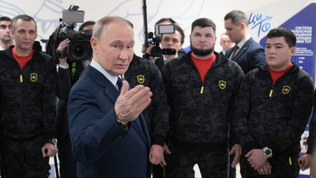 Путин рассказал об успехах первых участников программы «Время героев»