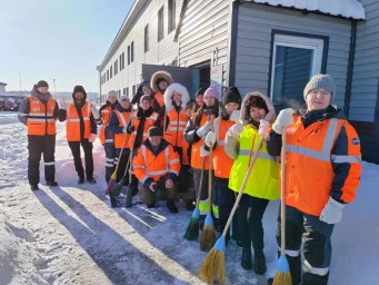 Железнодорожники из Дипкуна вступили в борьбу со снегом
