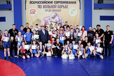 ​"Надежды БАМа": В Тынде зажглись новые звезды вольной борьбы