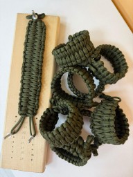 Мастер-класс на Станции Добра: браслеты для СВО.