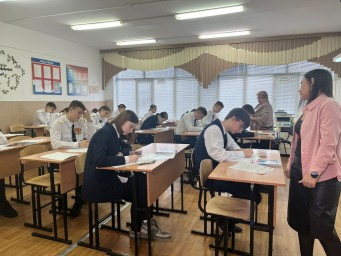 Амурские выпускники оставили позади первые испытания ЕГЭ