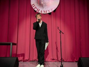 "Детский стендап "Приамурье": Фестиваль смеха и талантов!"