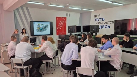 Студенты "БАМ ИЖТ" проверили себя в игре по строительству железных дорог