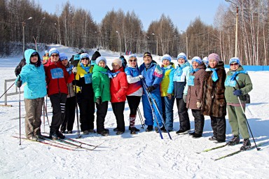 Активное долголетие: пенсионеры Тынды на "Лыжне России"