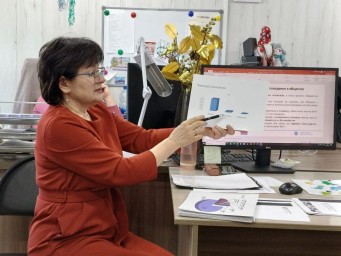 В округе продолжается цикл образовательных лекций для иностранных работников